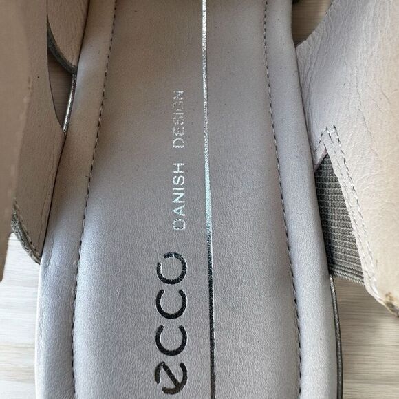 ECCO Shape Wedge Peep Toe Pebbled Leather Sandal Metallic 40 - Picture 9 of 10